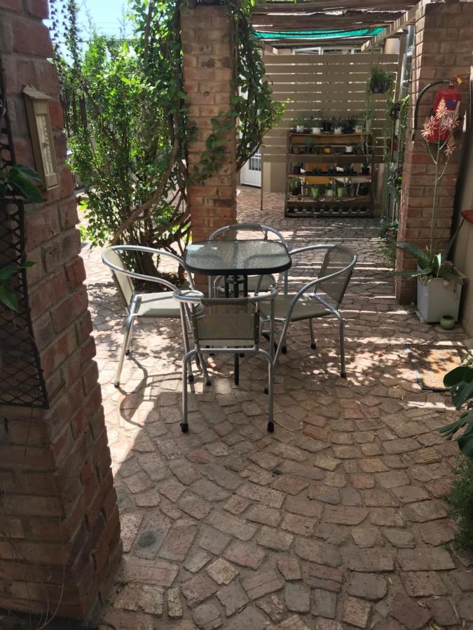 Apartament Tranquility In Klein Karoo Oudtshoorn Zewnętrze zdjęcie